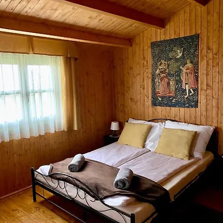 بيت ضيافة Eszter-haz